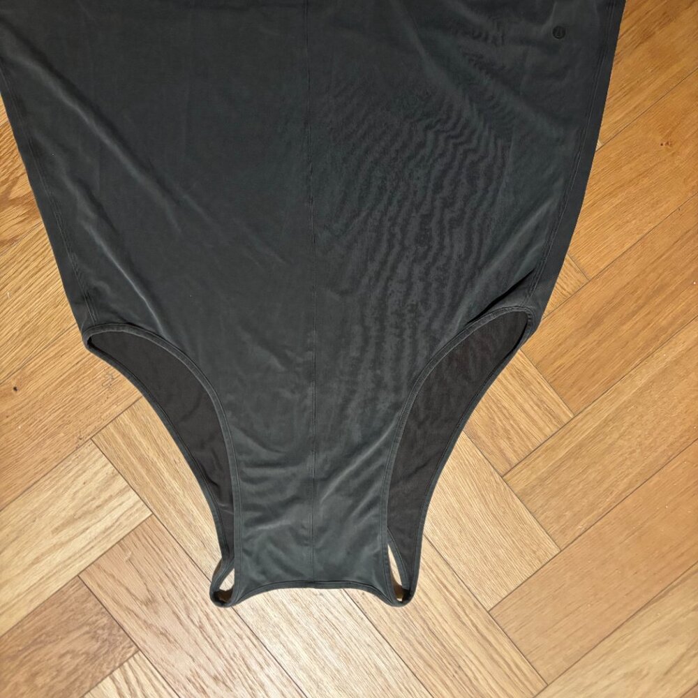 Lululemon Tank - Picture 2 of 3